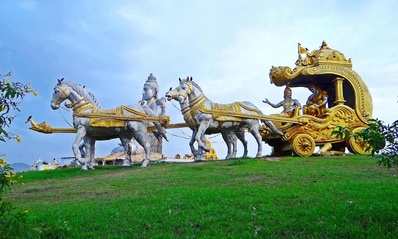 Bhagavad Gita, Krishna and Arjuna imagery